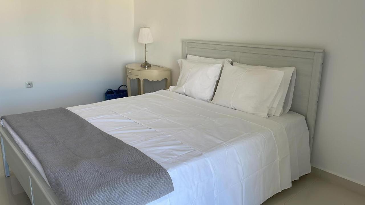 Locals Apartment Karpathos Екстериор снимка